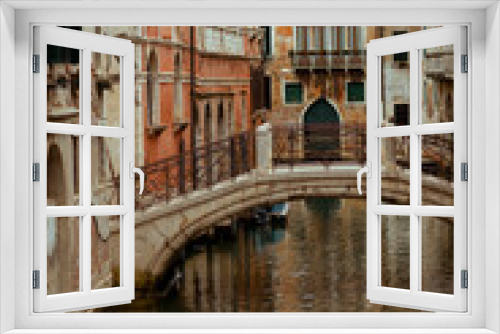 Fototapeta Naklejka Na Ścianę Okno 3D - landscape with street in Venice, Italy