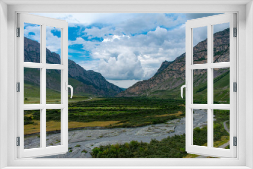 Fototapeta Naklejka Na Ścianę Okno 3D - Karmadon gorge in North Ossetia. 