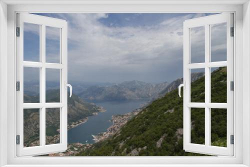 Fototapeta Naklejka Na Ścianę Okno 3D - Montenegro views of old Kotor