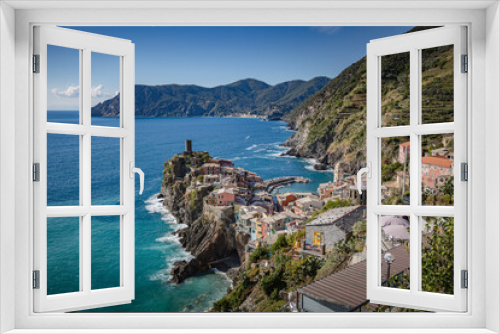 Fototapeta Naklejka Na Ścianę Okno 3D - Postcard view. Vernazza village in Cinque Terre on the Italian Riviera