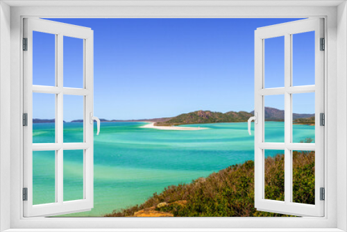 Fototapeta Naklejka Na Ścianę Okno 3D - Panorama of iconic and amazingly beautiful Whitehaven Beach in the Whitsunday Coast, Queensland taken in summer time on a beautiful blue sky day. 