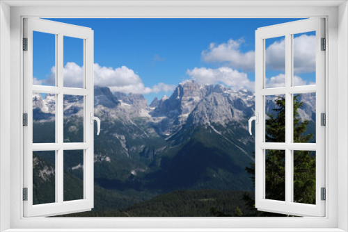 Fototapeta Naklejka Na Ścianę Okno 3D - Bellissima vista sulle montagne dal rifugio 5 laghi in Trentino, viaggi e paesaggi in Italia