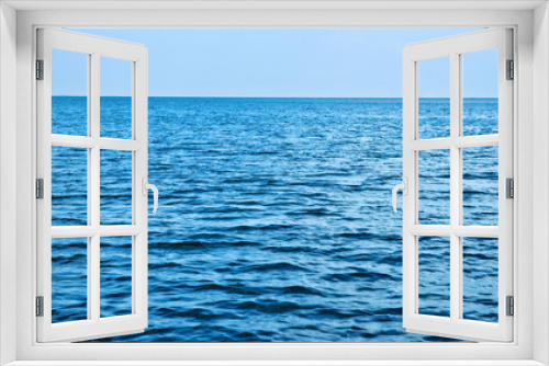 Fototapeta Naklejka Na Ścianę Okno 3D - deep blue sea