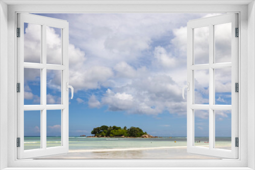 Fototapeta Naklejka Na Ścianę Okno 3D - View of Chauve Souris Relais island from Cote D'or beach on Praslin Island, Seychelles