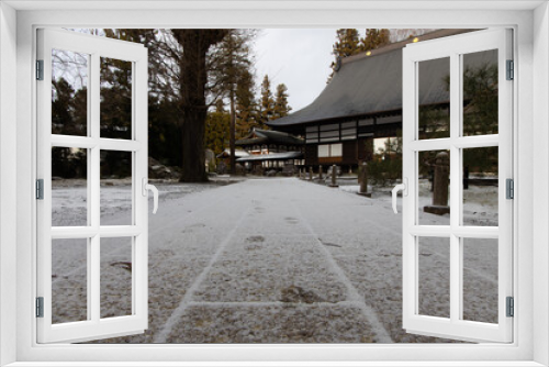 Fototapeta Naklejka Na Ścianę Okno 3D - 雪の積もった寺