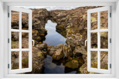Fototapeta Naklejka Na Ścianę Okno 3D - Crevice in Thingvellir National Park