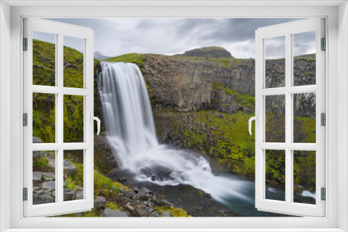 Fototapeta Naklejka Na Ścianę Okno 3D - Waterfall Svodufoss. Landscape on peninsula Snaefellsnes in western Iceland.