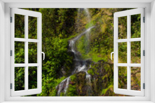 Fototapeta Naklejka Na Ścianę Okno 3D - Beautiful landscape of stream in forest