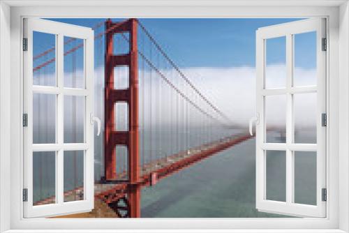 Fototapeta Naklejka Na Ścianę Okno 3D - Golden Gate Bridge in San Francisco, California, United States