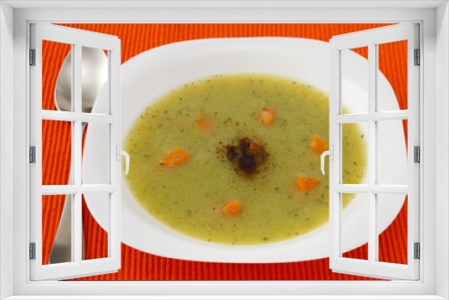 Fototapeta Naklejka Na Ścianę Okno 3D - vegetable soup with carrot