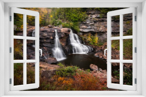 Fototapeta Naklejka Na Ścianę Okno 3D - Blackwater Falls in surrounded by Autumn colors within Blackwater Falls State Park, West Virginia.