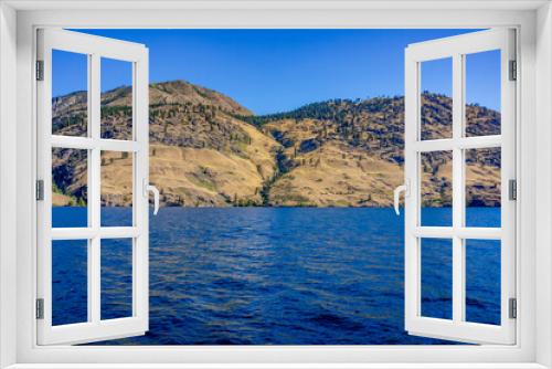 Fototapeta Naklejka Na Ścianę Okno 3D - blue lake and mountains