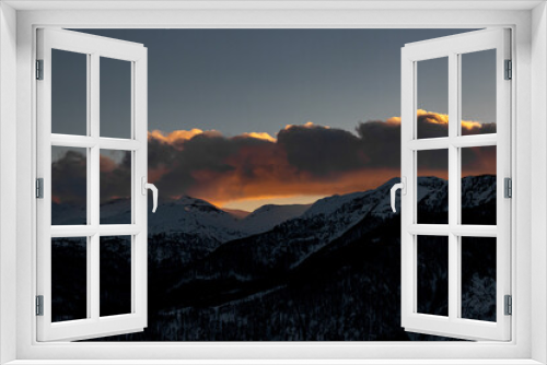 Fototapeta Naklejka Na Ścianę Okno 3D - Beautiful colors in the mountains	
