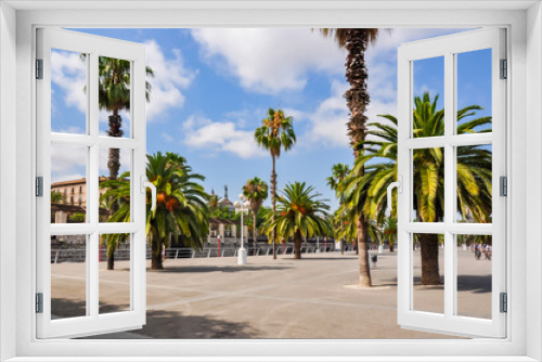 Fototapeta Naklejka Na Ścianę Okno 3D - Barcelona sea promenade with palm trees, Spain