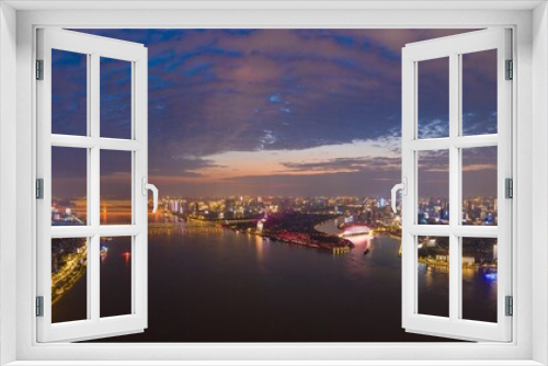 Fototapeta Naklejka Na Ścianę Okno 3D - wuhan light show.Panoramic skyline and buildings beside yangtze river.