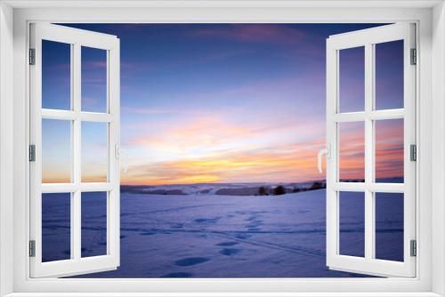 Fototapeta Naklejka Na Ścianę Okno 3D - erzgebirgische idyllische Winterlandschaft im Abendrot 