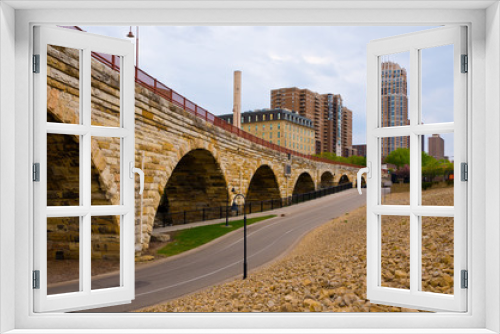 Fototapeta Naklejka Na Ścianę Okno 3D - Stone Arch Bridge