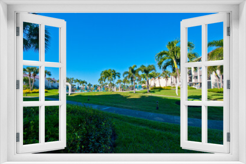Fototapeta Naklejka Na Ścianę Okno 3D - USA, Florida, Sarasota, Crescent Beach, Siesta Key, Grounds