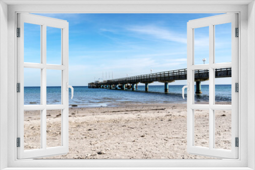 Fototapeta Naklejka Na Ścianę Okno 3D - pier on the baltic sea on a sandy beach