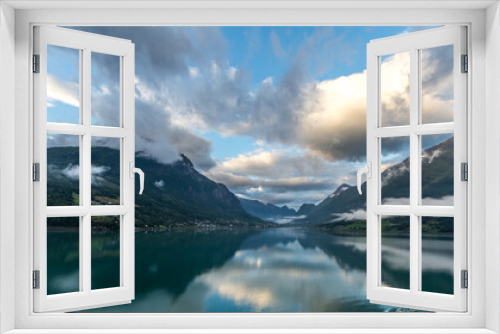Fototapeta Naklejka Na Ścianę Okno 3D - Sonnenaufgang über einem Fjord in Norwegen