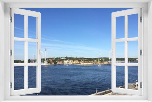 Fototapeta Naklejka Na Ścianę Okno 3D - View over the port of Stockholm, Sweden