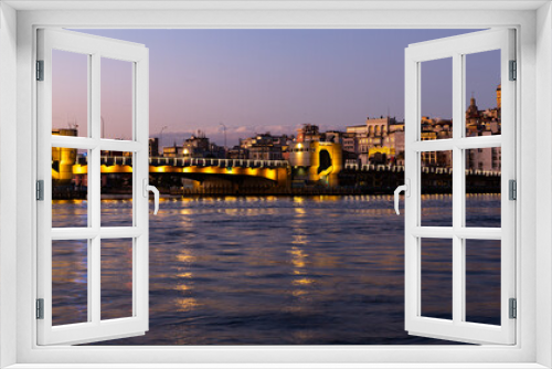 Fototapeta Naklejka Na Ścianę Okno 3D - View of Istanbul from Golden Horn and Galata Bridge in the evening