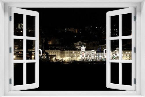 Fototapeta Naklejka Na Ścianę Okno 3D - Trieste in notturna, con la famosa Piazza Unità d'Italia illuminata