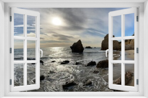 Fototapeta Naklejka Na Ścianę Okno 3D - El Matador Beach pano