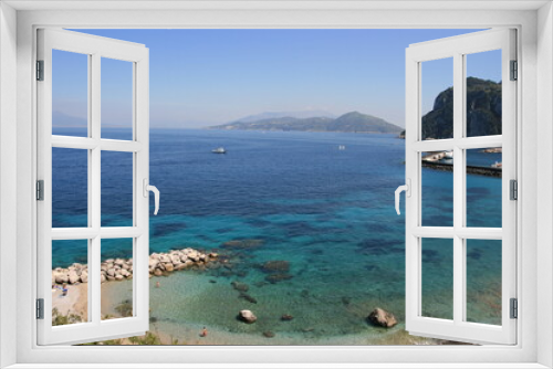 Fototapeta Naklejka Na Ścianę Okno 3D - Seascape at the shores of island Capri, Italy 