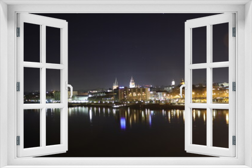 Fototapeta Naklejka Na Ścianę Okno 3D - Eine Nachtaufnahme des Mainzer Rheinufers
