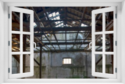 Fototapeta Naklejka Na Ścianę Okno 3D - Devastated warehouse
