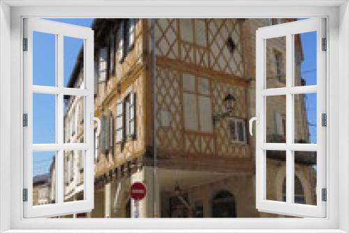 Fototapeta Naklejka Na Ścianę Okno 3D - Ville d’Agen ; Lot et Garonne ; Aquitaine