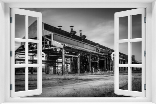 Fototapeta Naklejka Na Ścianę Okno 3D - old abandoned factory