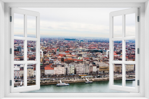 Fototapeta Naklejka Na Ścianę Okno 3D - Panoramic view of the city of Budapest and the Danube from Gellert hill