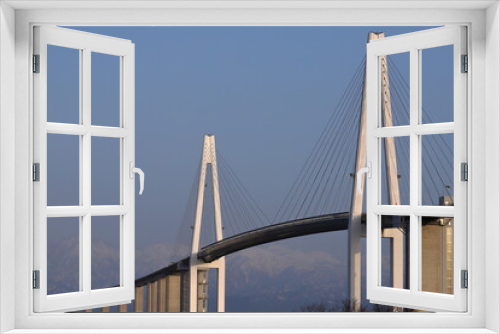 Fototapeta Naklejka Na Ścianę Okno 3D - 快晴の空と吊り橋の風景