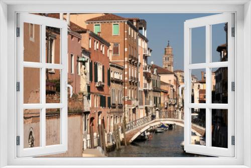Fototapeta Naklejka Na Ścianę Okno 3D - Venice. Italy. An empty city without tourists. City landscape.