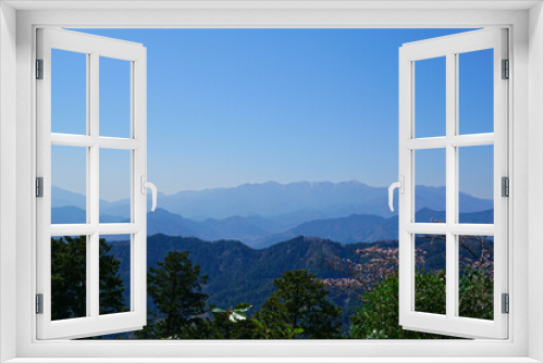 Fototapeta Naklejka Na Ścianę Okno 3D - 富士山と桜　高尾山の展望台からの景色　春