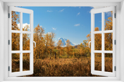 Fototapeta Naklejka Na Ścianę Okno 3D - Trekking around volcanoes of Kamchatka in fall season. Northern pristine nature.