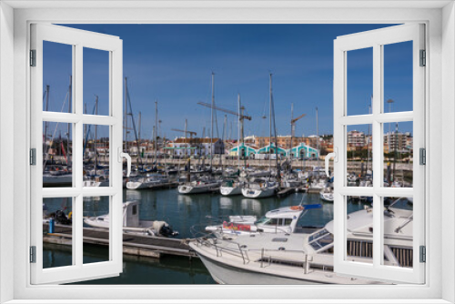 Fototapeta Naklejka Na Ścianę Okno 3D - boats in the marine of lisbon river