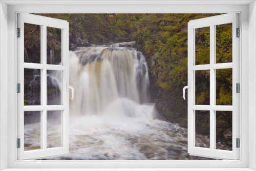 Fototapeta Naklejka Na Ścianę Okno 3D - The Falls of Falloch in Scotland