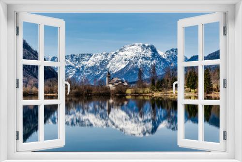 Fototapeta Naklejka Na Ścianę Okno 3D - Peaceful Lake Grundlsee With Alps Reflecting in Lake, Styria in Austria, Springtime in Salzkammergut