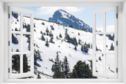 Fototapeta Naklejka Na Ścianę Okno 3D - Vue sur la montagne de la Grande Moucherolle dans le massif du Vercors (Isère, France)