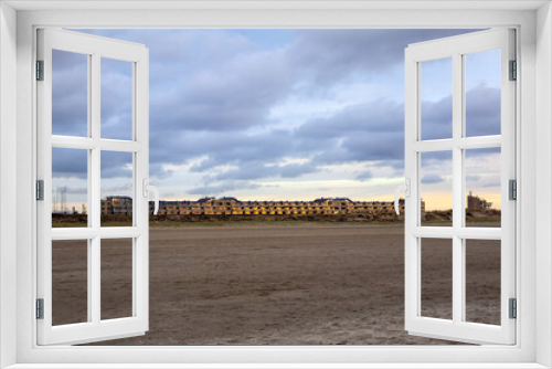 Fototapeta Naklejka Na Ścianę Okno 3D - Apartments at Ijmuiden Beach in the Netherlands