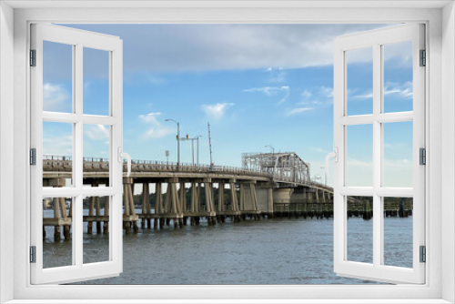 Fototapeta Naklejka Na Ścianę Okno 3D - Bridge in Beaufort leading to outer islands in the Lowlands of South Carolina