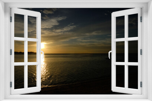 Fototapeta Naklejka Na Ścianę Okno 3D - A beautiful sunset on the sea