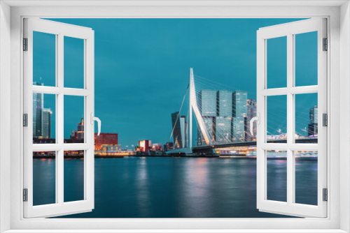 Fototapeta Naklejka Na Ścianę Okno 3D - Panoramic view of the Erasmus Bridge and the Rotterdam skyline