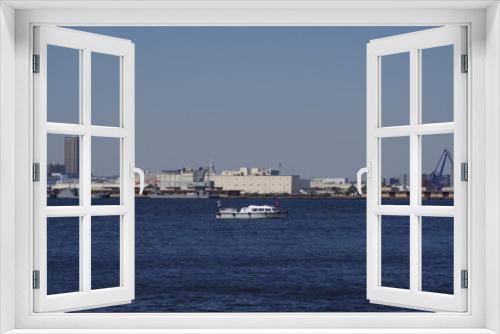 Fototapeta Naklejka Na Ścianę Okno 3D - cargo ship in port