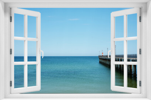 Fototapeta Naklejka Na Ścianę Okno 3D - Calm blue sea and pier