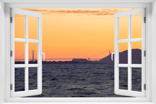 Fototapeta Naklejka Na Ścianę Okno 3D - Ocean view with sunset sky in San Francisco Bay Area