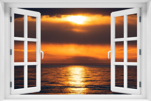 Fototapeta Naklejka Na Ścianę Okno 3D - Sunset over the Baltic sea